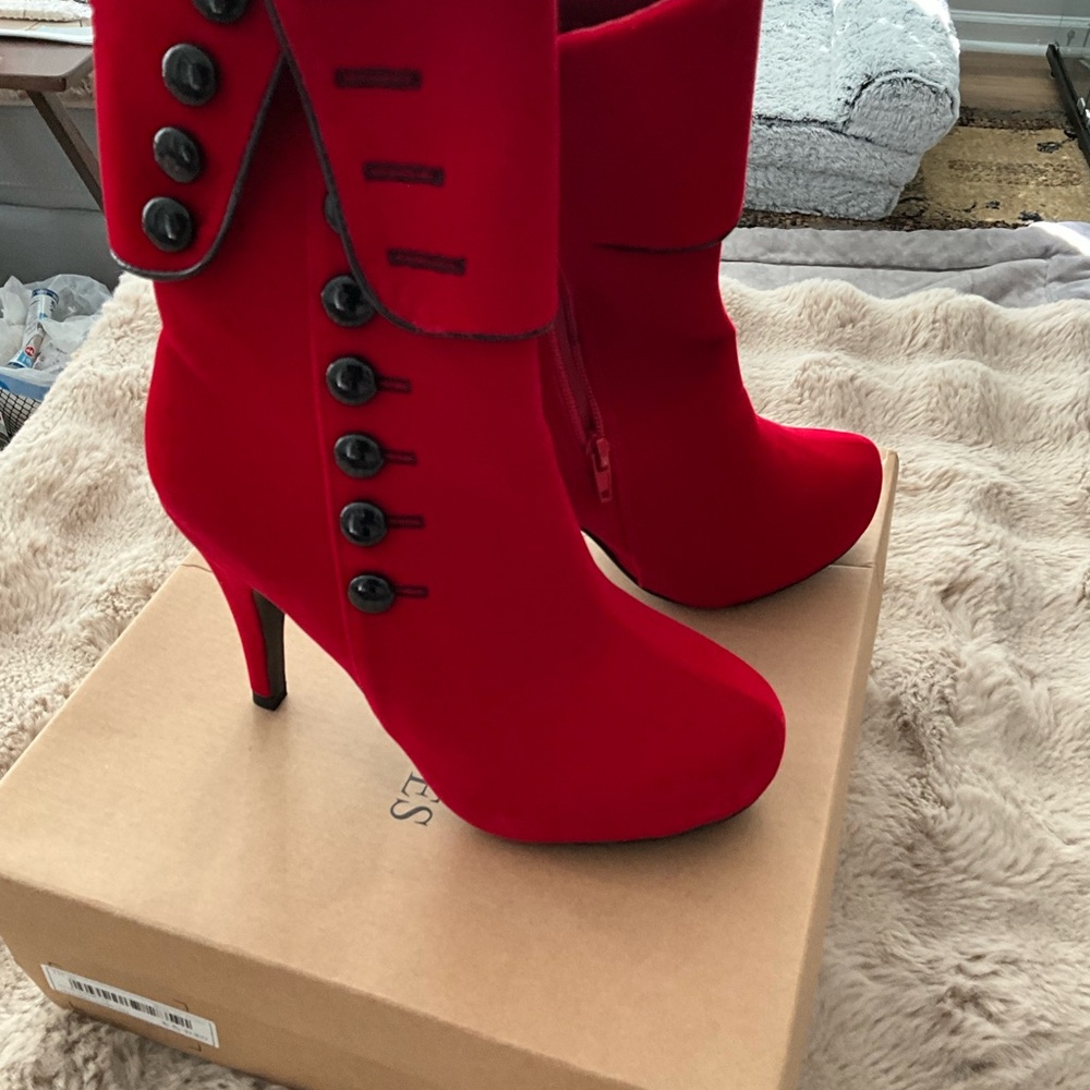 Stylish Red Buttoned Women's Boots